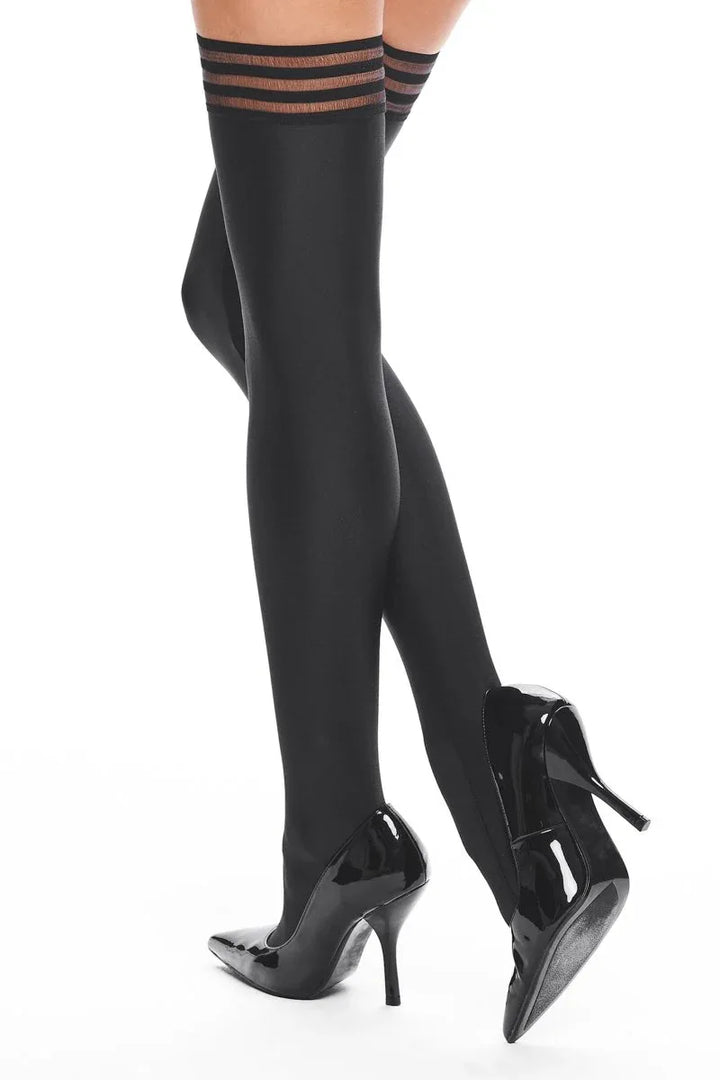 Wetlook zwarte kousen met gestreepte tailleband